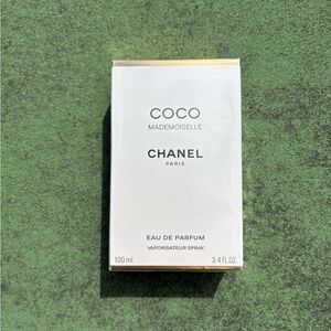 CHANEL Boxed Perfume - White & Gold Trim